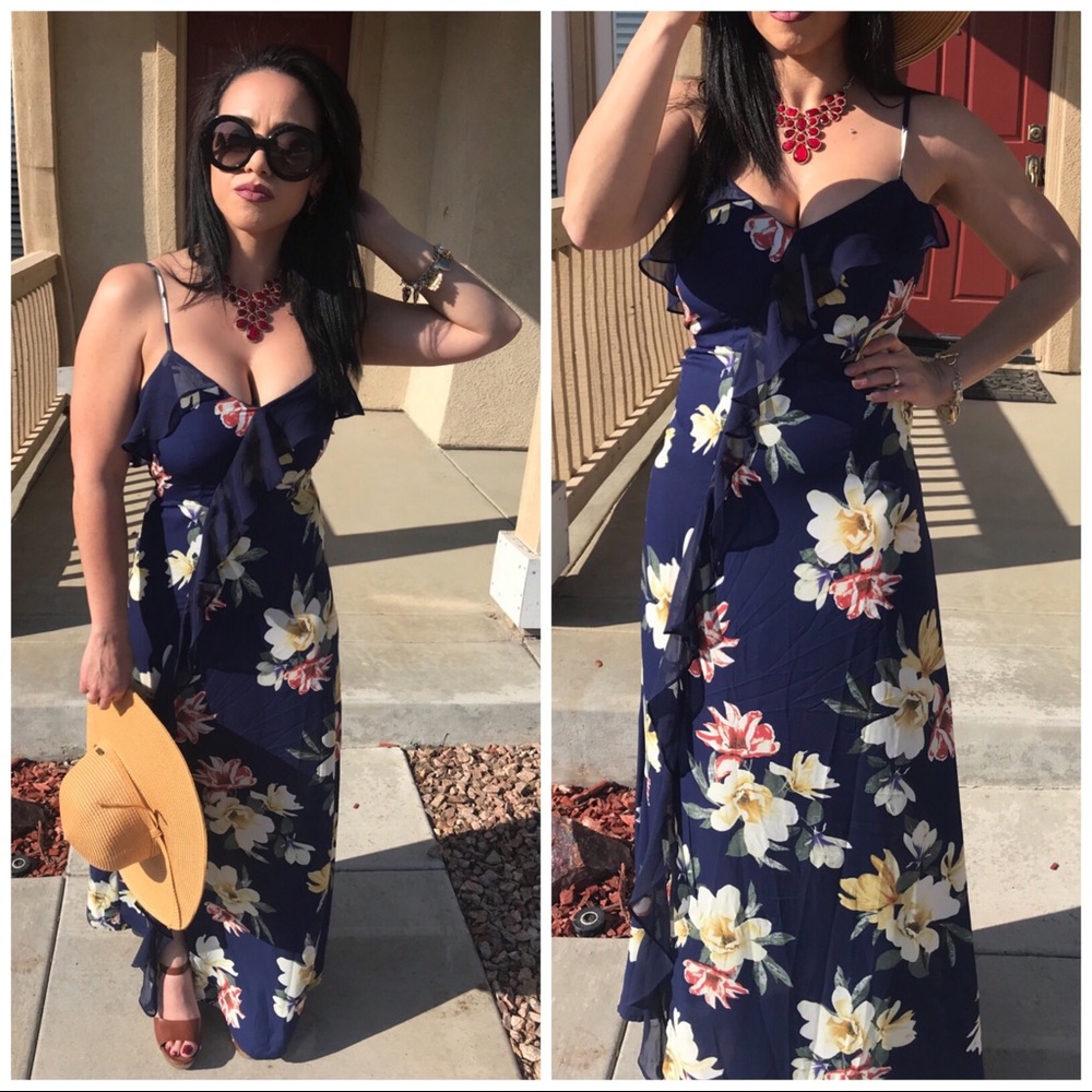 5 ⭐️ Paradise - Floral Maxi Dress - Picture 6 of 8